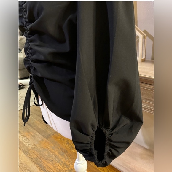 CECE RUCHED FRONT & RUCHED SLEEVES BLACK POLY BLEND BLOUSE SIZE SMALL - Picture 5 of 6